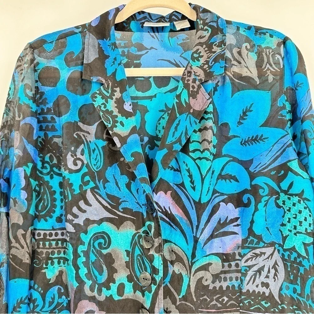 Chico’s 100% Silk Bright Blues & Black Print V Neck Button Up Sheer Size 0/Small